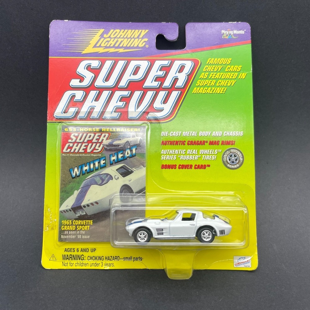 Johnny Lightning Super Chevy 1963 '63 Chevrolet Corvette Grand Sport Car 1/64